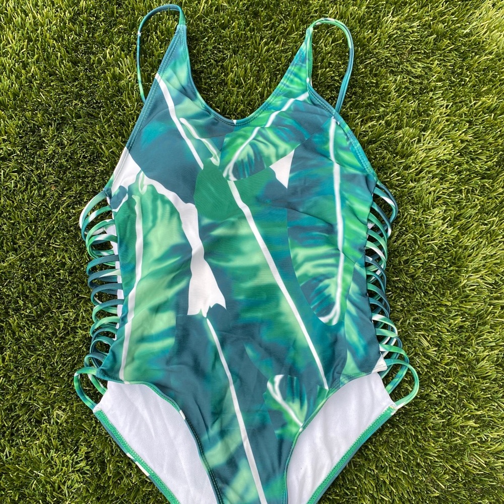 One piece swimsuit
